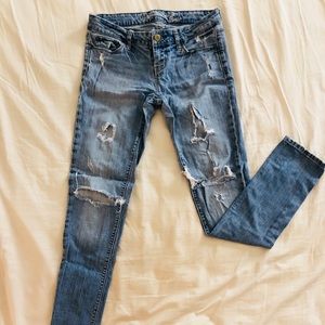 American eagle distressed jeans